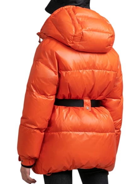 Пуховик с капюшоном для девочки / Оранжевый / 140