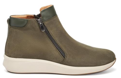 Фото Ботинки из замши женские