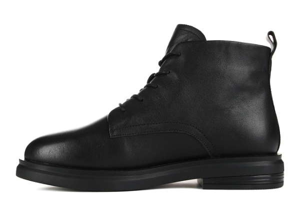 Ботинки кожаные женские / Черный / 38