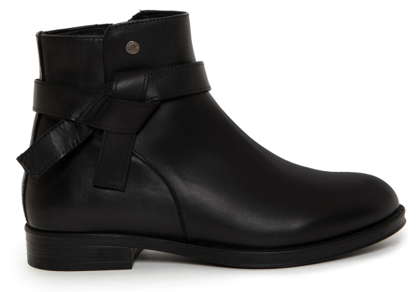 Ботинки кожаные женские / Черный / 37