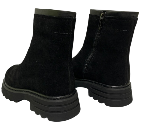 Ботинки кожаные женские / Черный / 39