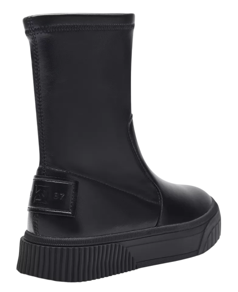 Ботинки кожаные женские / Черный / 38