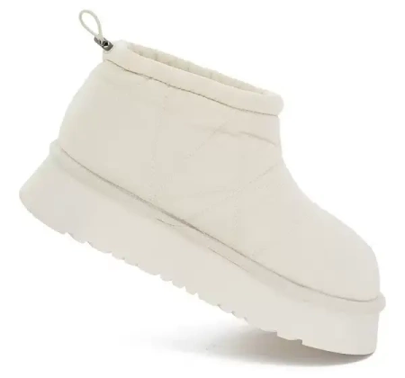 Полусапоги-дутики женские / Бежевый / 40 Полусапоги-дутики женские / Бежевый / 40