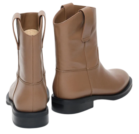 Полусапоги кожаные женские / Бежевый / 35 Полусапоги кожаные женские / Бежевый / 35