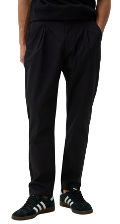 Брюки зауженные мужские / Черный / 48 Брюки зауженные мужские / Черный / 48