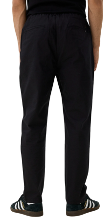 Брюки зауженные мужские / Черный / 48 Брюки зауженные мужские / Черный / 48