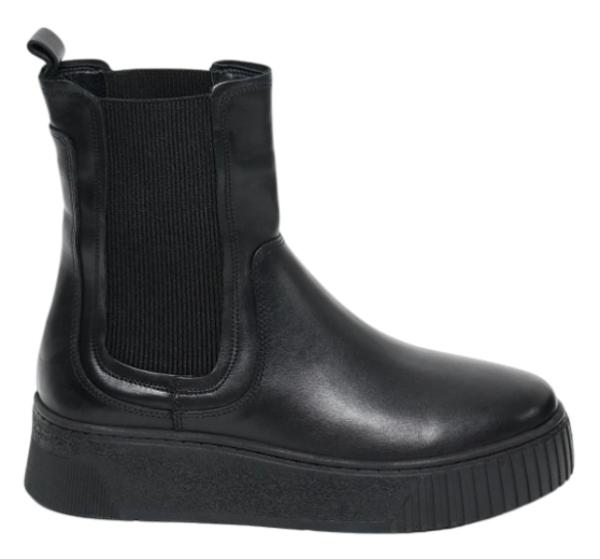 Ботинки кожаные женские / Черный / 40